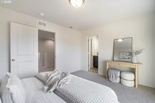 2240 SE 16th St, Gresham, OR 97080 - Photo 16