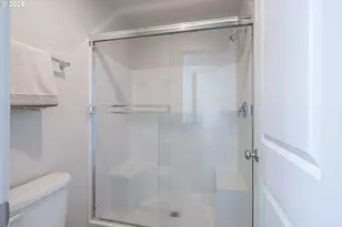 2240 SE 16th St, Gresham, OR 97080 - Photo 18