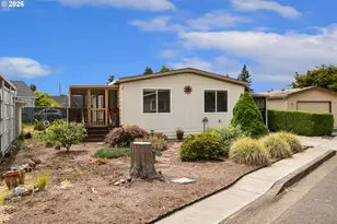 1199 N Terry St, Eugene, OR 97402 - Photo 2