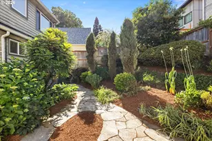 221 SW Texas St., Portland, OR 97219 - Photo 46