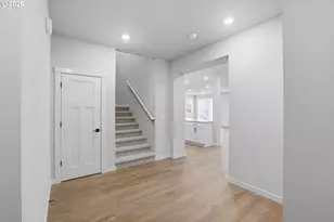 8676 N Dimmick St, Camas, WA 98607 - Photo 6