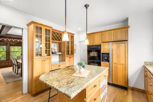 2727 NE Hancock St, Portland, OR 97212 - Photo 14