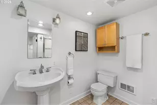 2727 NE Hancock St, Portland, OR 97212 - Photo 24