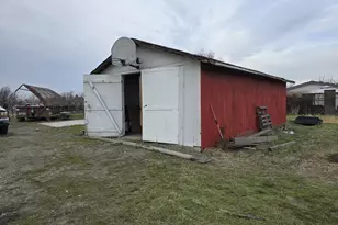 225 NE 8th St, Irrigon, OR 97844 - Photo 8