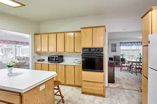 2410 Lancaster Dr SE, Salem, OR 97317 - Photo 14