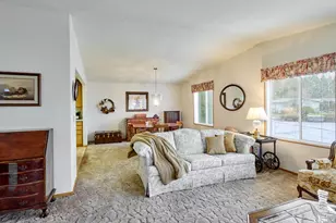 2410 Lancaster Dr SE, Salem, OR 97317 - Photo 6