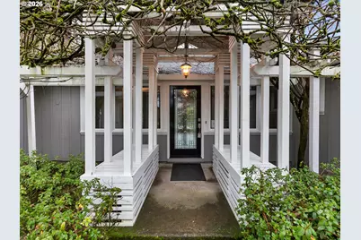 11940 SW Faircrest St, Portland, OR 97225 - Photo 2