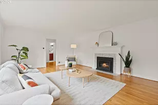 8120 SW Maple Dr, Portland, OR 97225 - Photo 12