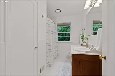 8120 SW Maple Dr, Portland, OR 97225 - Photo 28