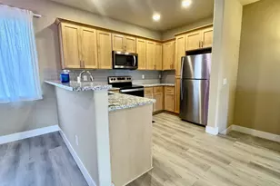 12086 SE Harold St, Portland, OR 97266 - Photo 10