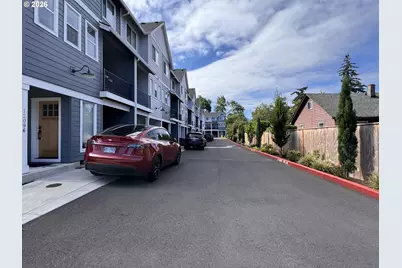 12086 SE Harold St #6, Portland, OR 97266 - Photo 2
