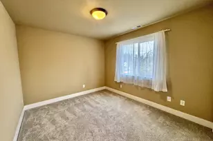 12086 SE Harold St, Portland, OR 97266 - Photo 20