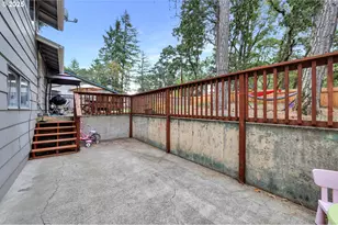 910 E 43rd Ave, Eugene, OR 97405 - Photo 46