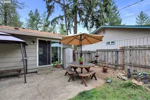 910 E 43rd Ave, Eugene, OR 97405 - Photo 38