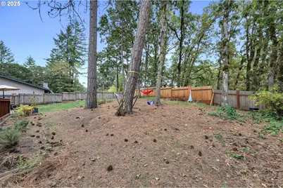 910 E 43rd Ave, Eugene, OR 97405 - Photo 44