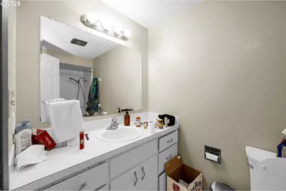 910 E 43rd Ave, Eugene, OR 97405 - Photo 20