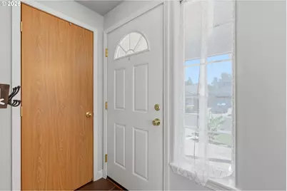 1361 Glenwood Ct, Lafayette, OR 97127 - Photo 6