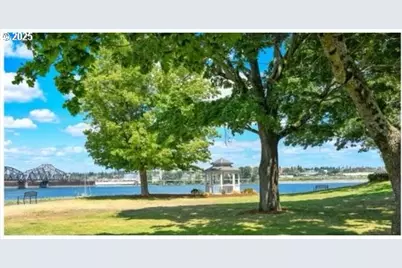 12430 N South Shore Ave, Portland, OR 97217 - Photo 24