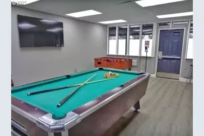 12430 N South Shore Ave, Portland, OR 97217 - Photo 16