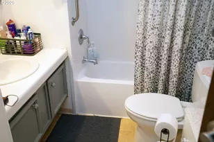 12430 N South Shore Ave, Portland, OR 97217 - Photo 14