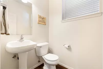 1251 SE Bianca St, Hillsboro, OR 97123 - Photo 20