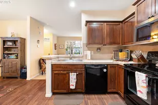 1251 SE Bianca St, Hillsboro, OR 97123 - Photo 16