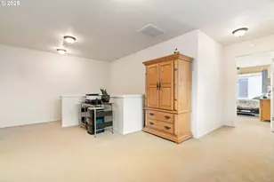 1251 SE Bianca St, Hillsboro, OR 97123 - Photo 28