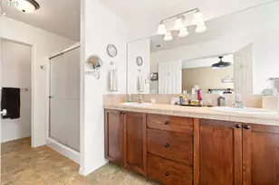 1251 SE Bianca St, Hillsboro, OR 97123 - Photo 24