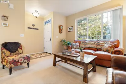 1251 SE Bianca St, Hillsboro, OR 97123 - Photo 6