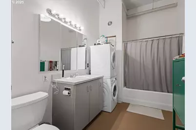 1314 NW Irving St #201, Portland, OR 97209 - Photo 18