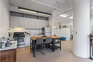 1314 NW Irving St, Portland, OR 97209 - Photo 14