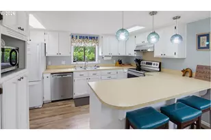 85600 Maple St, Florence, OR 97439 - Photo 12
