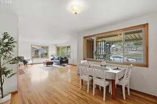 601 E 12th St, The Dalles, OR 97058 - Photo 12