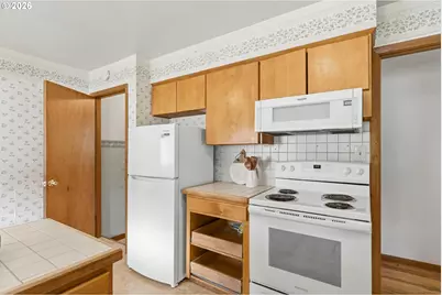 601 E 12th St, The Dalles, OR 97058 - Photo 18