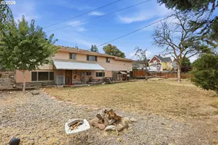 601 E 12th St, The Dalles, OR 97058 - Photo 36