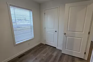 5299 Maple St, Florence, OR 97439 - Photo 8