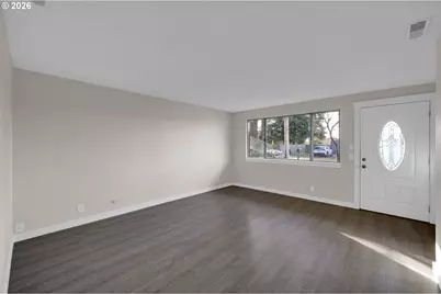 733 54th St, Springfield, OR 97478 - Photo 4