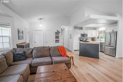 2246 Dale Ave, Eugene, OR 97408 - Photo 4