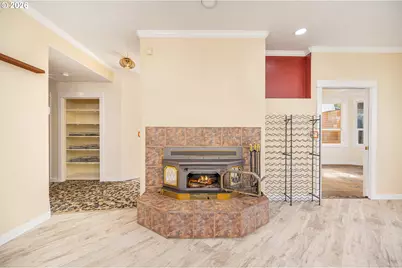 1565 Santa Rosa St, Eugene, OR 97401 - Photo 2