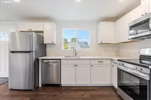 1432 NE 10th Ave, McMinnville, OR 97128 - Photo 8