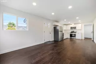 1432 NE 10th Ave, McMinnville, OR 97128 - Photo 6