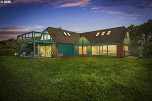 155 NW Texas St, Yachats, OR 97498 - Photo 2