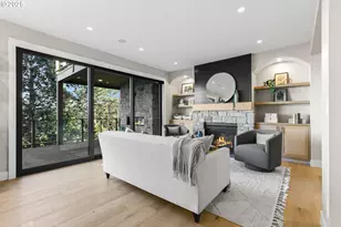 226 NW MacLeay Blvd, Portland, OR 97210 - Photo 8