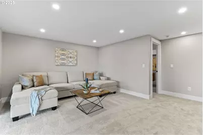 226 NW Macleay Blvd, Portland, OR 97210 - Photo 36