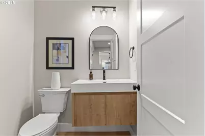 226 NW Macleay Blvd, Portland, OR 97210 - Photo 18