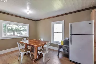 210 Washington St, Oregon City, OR 97045 - Photo 12