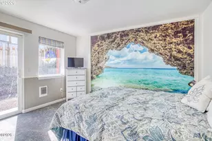 1284 NW 15th St, Lincoln City, OR 97367 - Photo 14