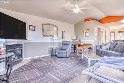 1284 NW 15th St, Lincoln City, OR 97367 - Photo 8