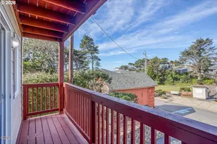 1284 NW 15th St, Lincoln City, OR 97367 - Photo 28