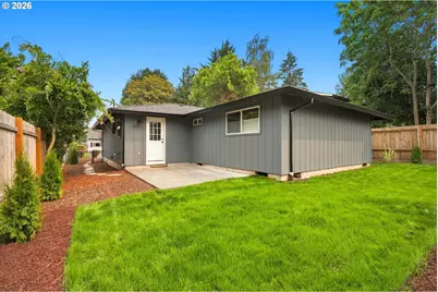 9137 N Geneva Ave, Portland, OR 97203 - Photo 20